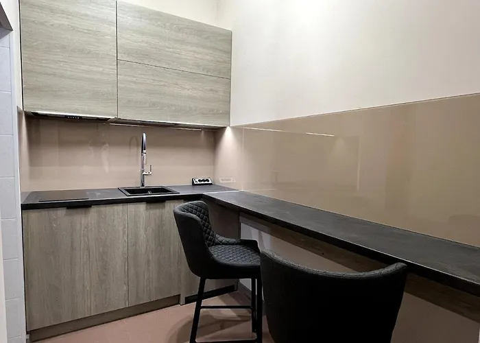 біля оперного театру Apartament *